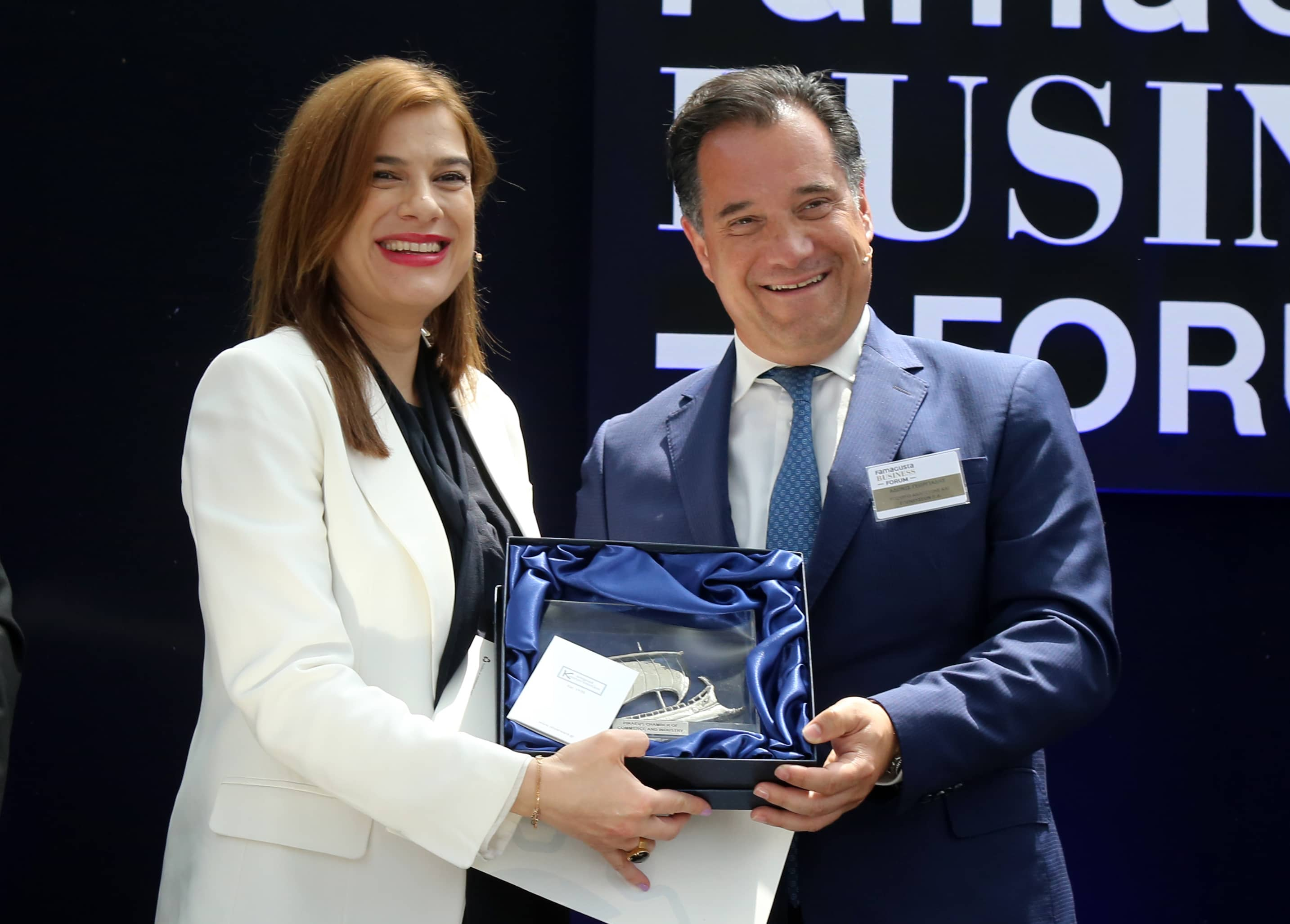  Το επιχειρείν στην εποχή των κρίσεων - Φωτογραφικό Υλικό (1)