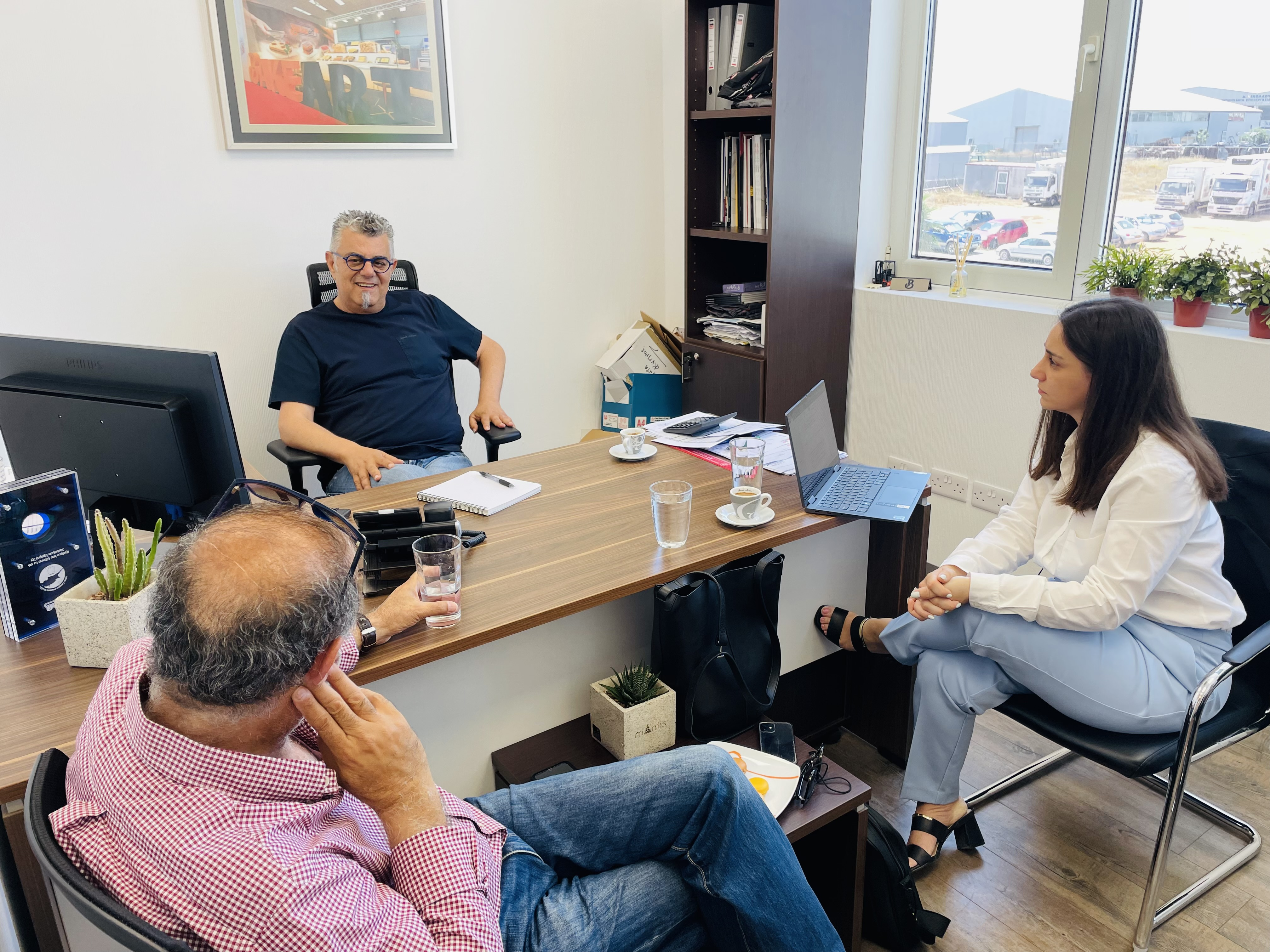 Επισκέψεις γνωριμίας της νέας Γραμματέα/Διευθύντριας του Επιμελητηρίου Αμμοχώστου σε μέλη του Επιμελητηρίου στη βιομηχανική περιοχή Φρενάρου